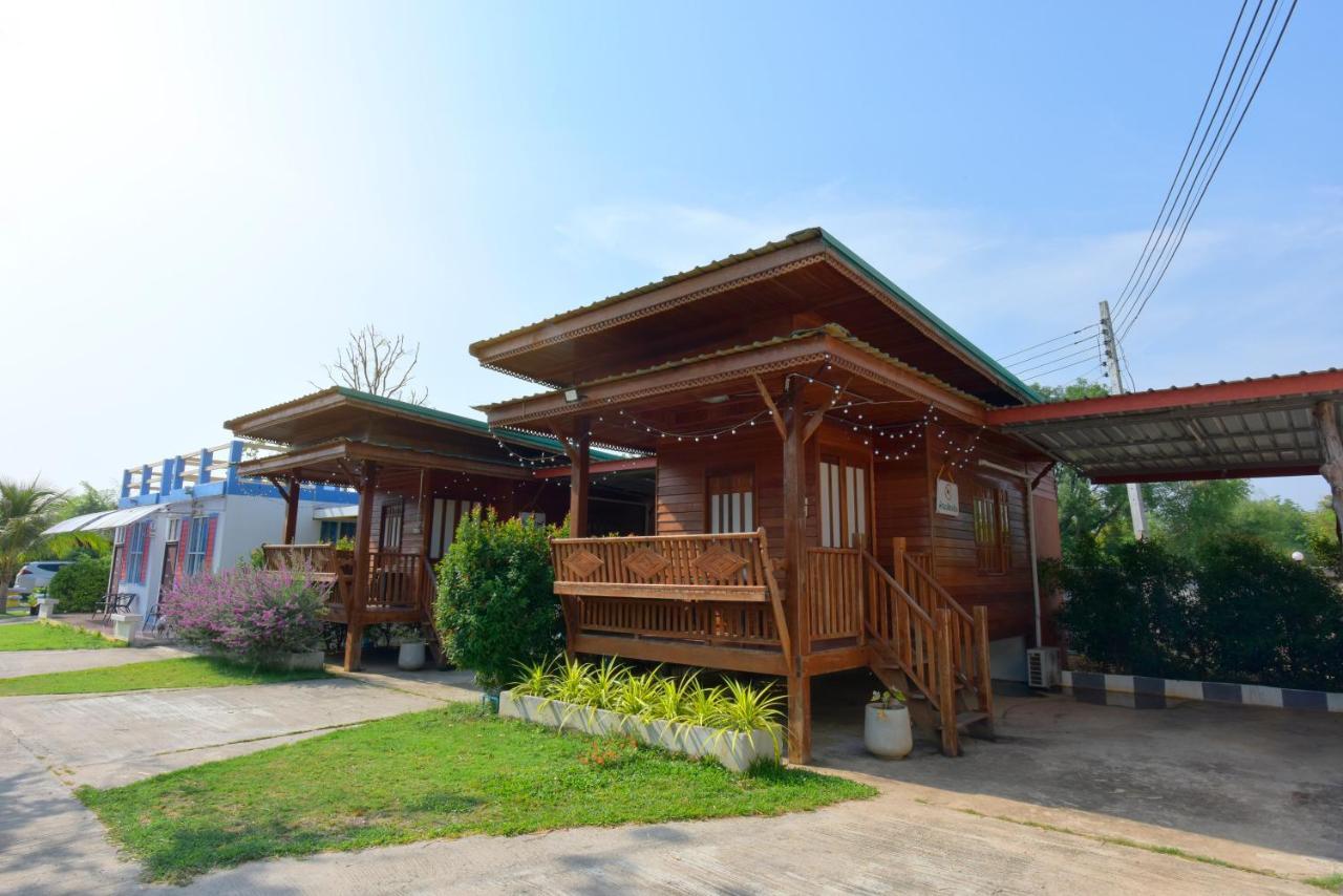 Chomduen Phu Kao Resort Non Sang Bagian luar foto
