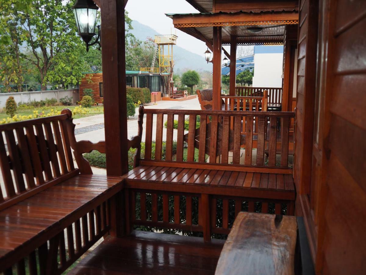 Chomduen Phu Kao Resort Non Sang Bagian luar foto